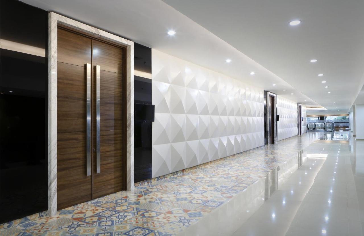 ג'קרטה Hotel Santika Kelapa Gading מראה חיצוני תמונה