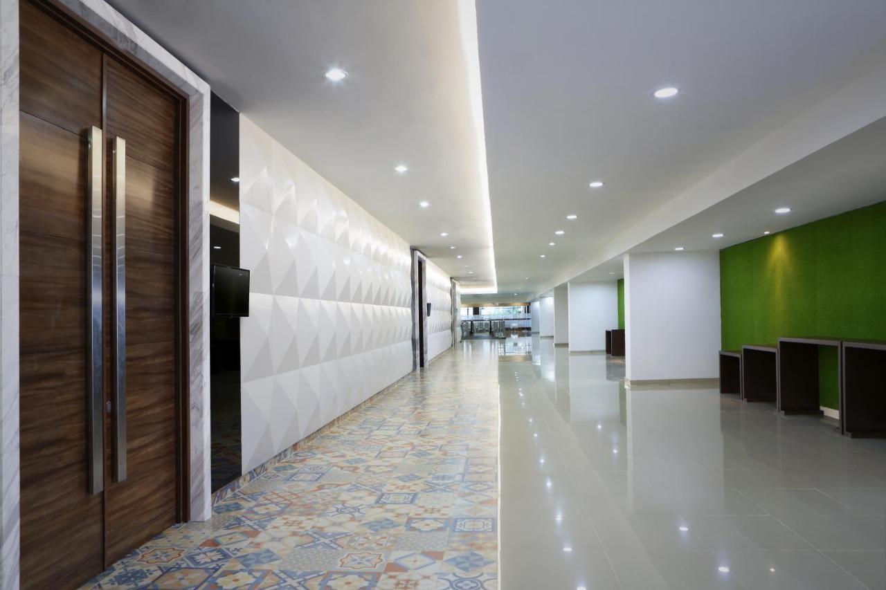 ג'קרטה Hotel Santika Kelapa Gading מראה חיצוני תמונה