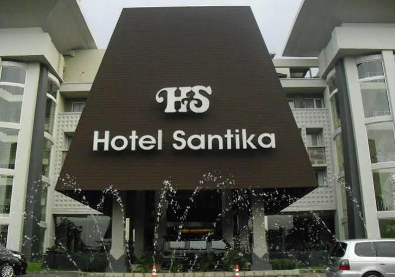 ג'קרטה Hotel Santika Kelapa Gading מראה חיצוני תמונה
